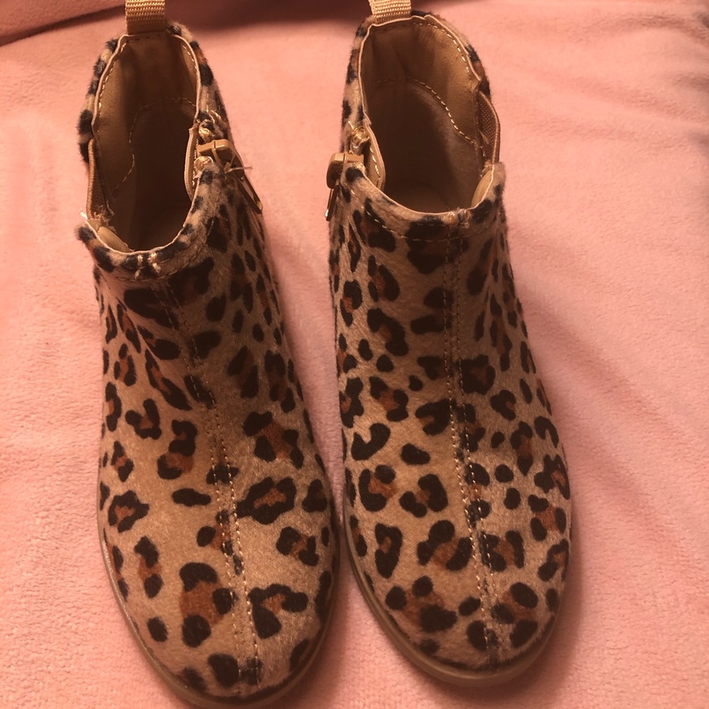Toddler carters Leopard booties